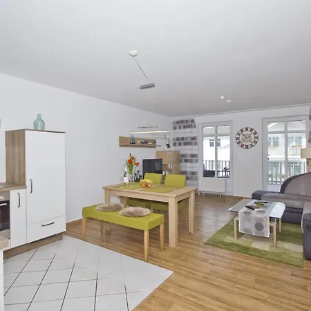 Апартаменты Haus Strandeck - Kleine Auszeit Гёрен