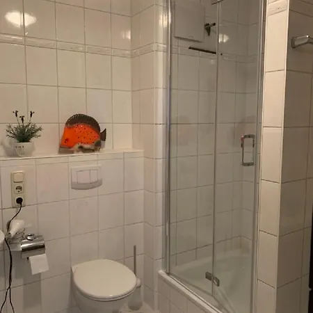 Апартаменты Haus Strandeck - Kleine Auszeit Гёрен